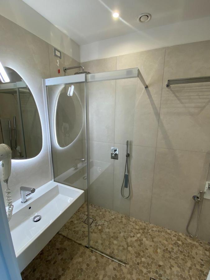 Hotel Golden Rimini Exterior foto