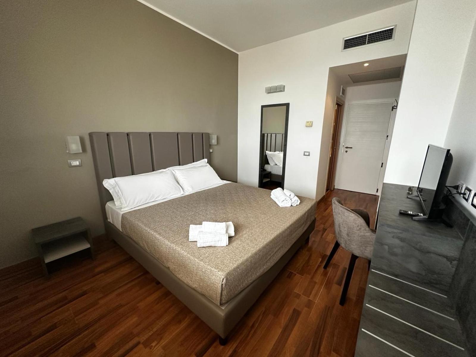 Hotel Golden Rimini Exterior foto